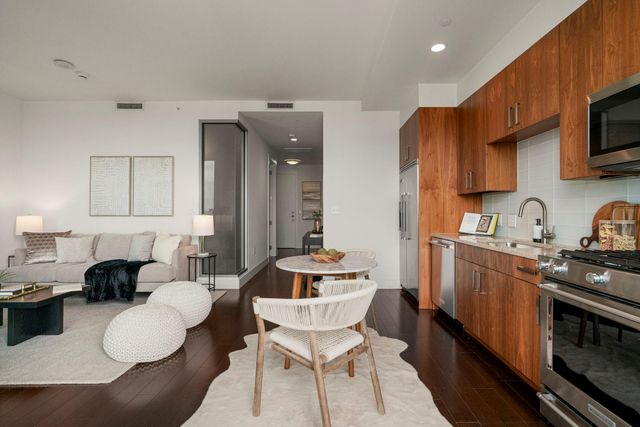 222 West Ave 2204, Austin, TX 78701