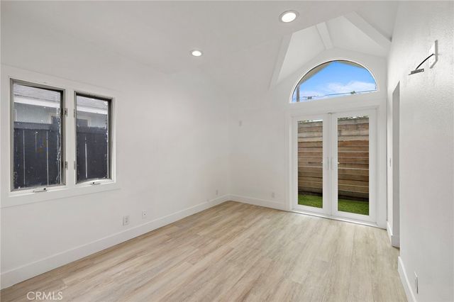 252 E 19th Street, Costa Mesa, CA 92627