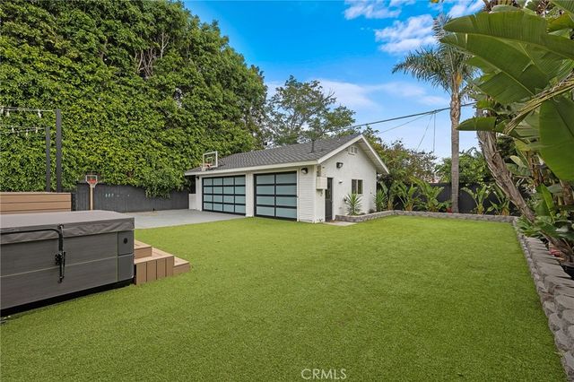 252 E 19th Street, Costa Mesa, CA 92627