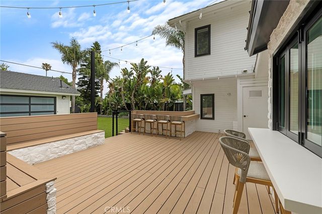 252 E 19th Street, Costa Mesa, CA 92627