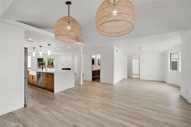 252 E 19th Street, Costa Mesa, CA 92627