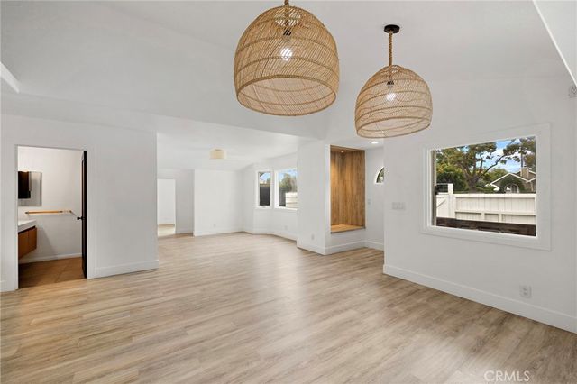 252 E 19th Street, Costa Mesa, CA 92627