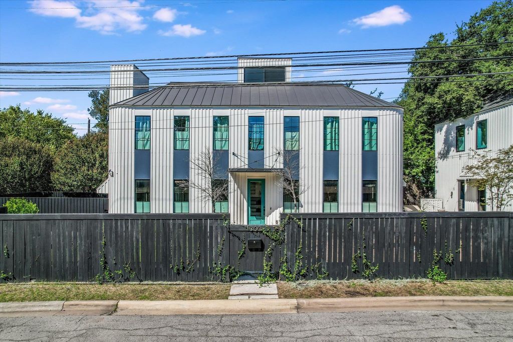1300 Navasota ST, Austin, TX 78702