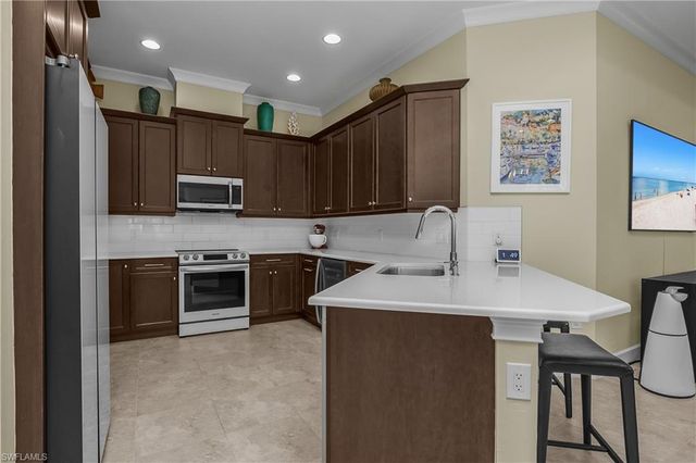 6913 Saona CT, Naples, FL 34113
