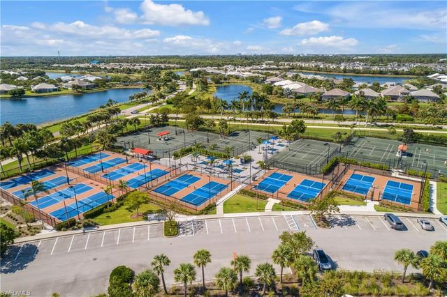 6913 Saona CT, Naples, FL 34113