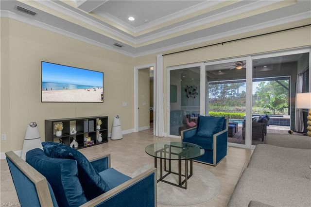 6913 Saona CT, Naples, FL 34113