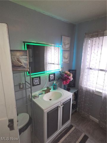 173 Clarencedale Avenue, Youngstown, OH 44512