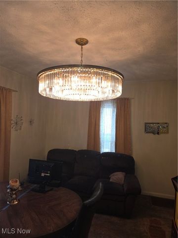 173 Clarencedale Avenue, Youngstown, OH 44512