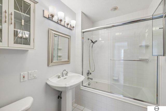 2609 Rathbone Road, Lincoln, NE 68502