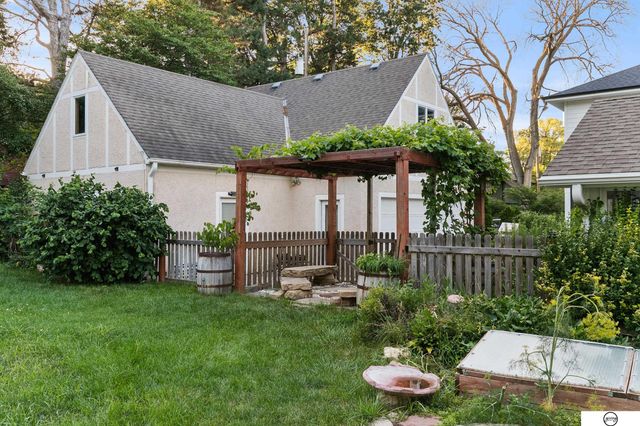 2609 Rathbone Road, Lincoln, NE 68502