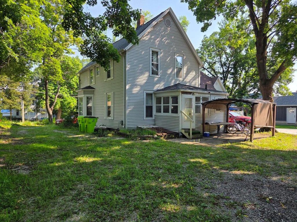 109 W Geneva STREET, Williams Bay, WI 53191