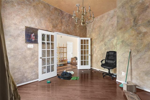 19 S Scarlet Elm Court, The Woodlands, TX 77382