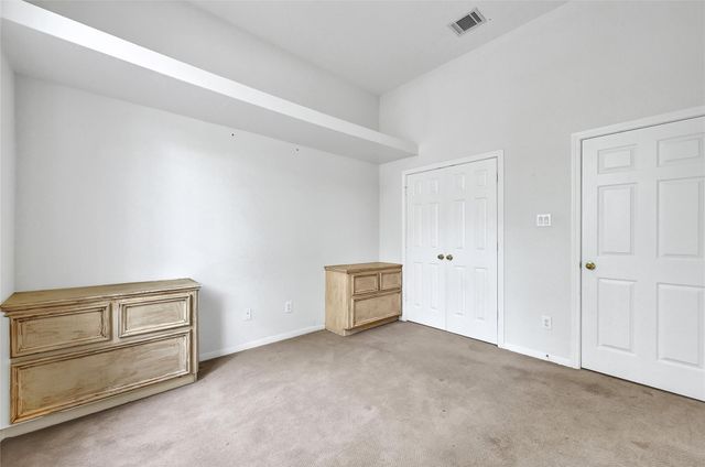 19 S Scarlet Elm Court, The Woodlands, TX 77382