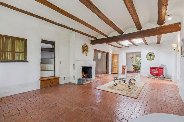 25 Paseo C De Baca, Santa Fe, NM 87507