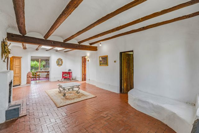 25 Paseo C De Baca, Santa Fe, NM 87507