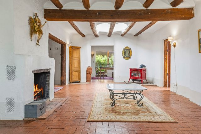 25 Paseo C De Baca, Santa Fe, NM 87507