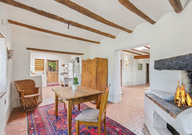 25 Paseo C De Baca, Santa Fe, NM 87507