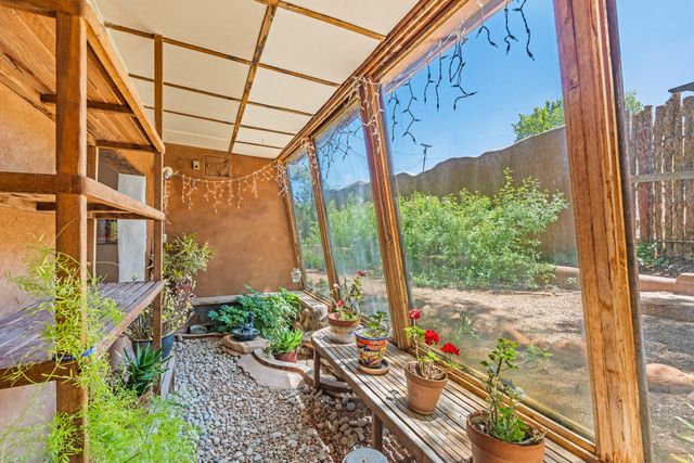 25 Paseo C De Baca, Santa Fe, NM 87507