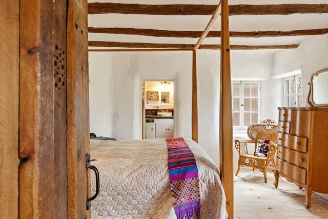 25 Paseo C De Baca, Santa Fe, NM 87507