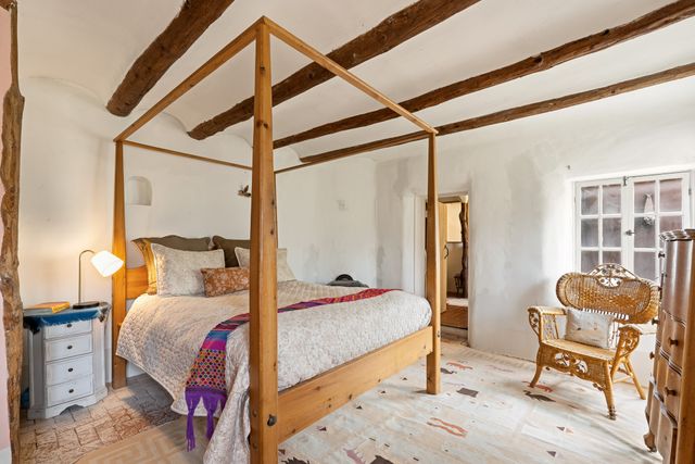 25 Paseo C De Baca, Santa Fe, NM 87507