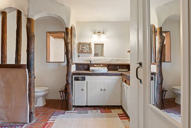 25 Paseo C De Baca, Santa Fe, NM 87507