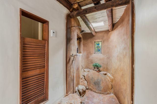25 Paseo C De Baca, Santa Fe, NM 87507