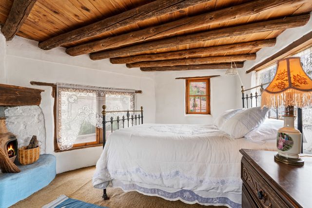25 Paseo C De Baca, Santa Fe, NM 87507