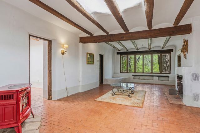 25 Paseo C De Baca, Santa Fe, NM 87507