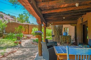 25 Paseo C De Baca, Santa Fe, NM 87507