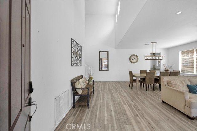 7292 Corona Valley, Eastvale, CA 92880