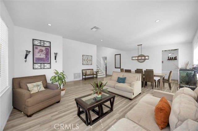 7292 Corona Valley, Eastvale, CA 92880