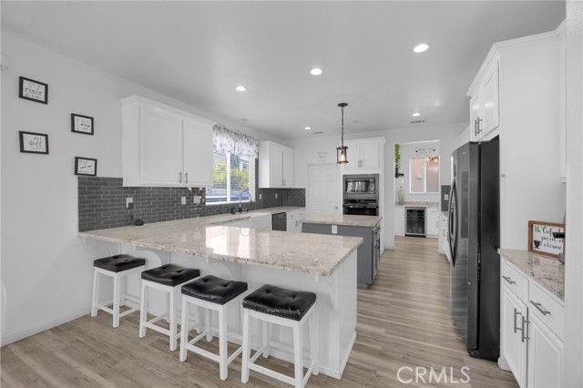 7292 Corona Valley, Eastvale, CA 92880