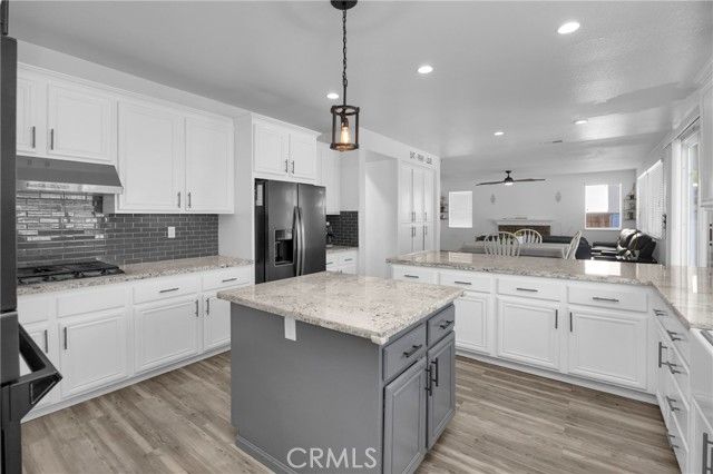 7292 Corona Valley, Eastvale, CA 92880