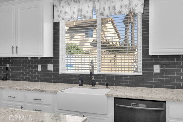 7292 Corona Valley, Eastvale, CA 92880