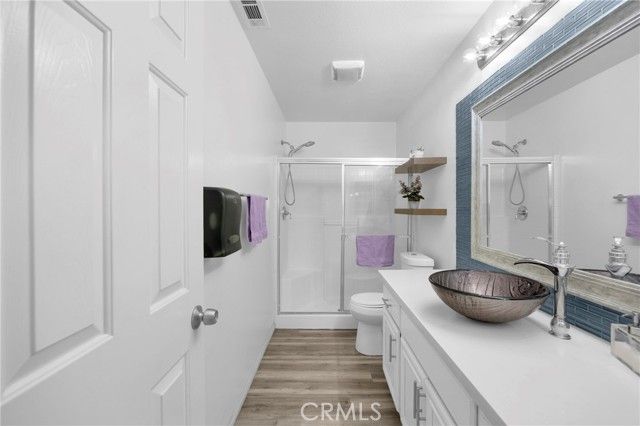 7292 Corona Valley, Eastvale, CA 92880