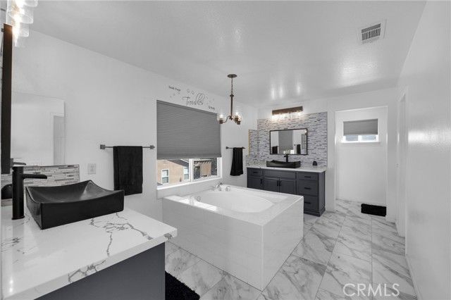 7292 Corona Valley, Eastvale, CA 92880