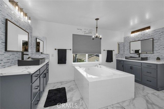 7292 Corona Valley, Eastvale, CA 92880