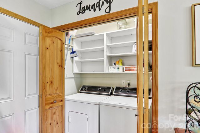 79 Chipmunk Lane, Maggie Valley, NC 28751