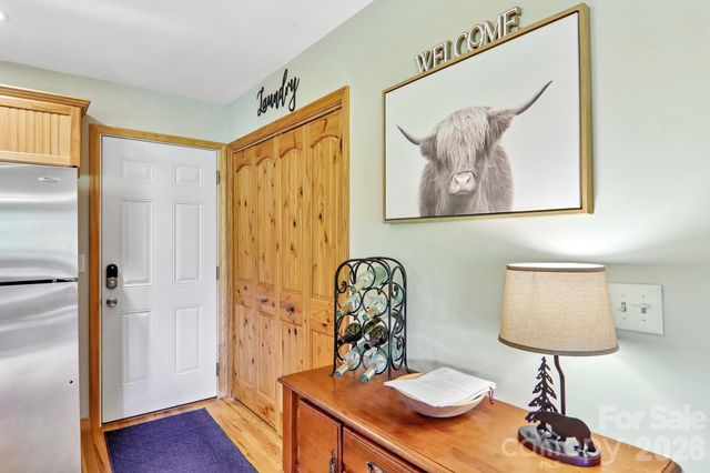 79 Chipmunk Lane, Maggie Valley, NC 28751
