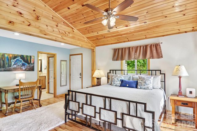79 Chipmunk Lane, Maggie Valley, NC 28751