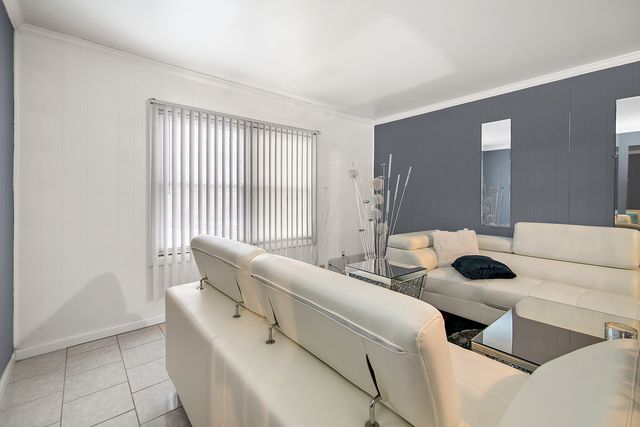 21634 Gailine Avenue, Sauk Village, IL 60411