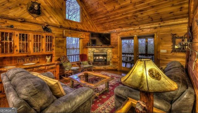 35 Big Buck Circle, Blue Ridge, GA 30513