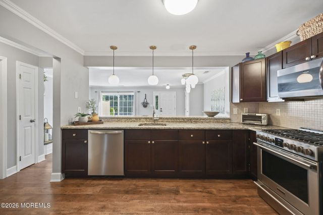 62 Dover Court, Tinton Falls, NJ 07753