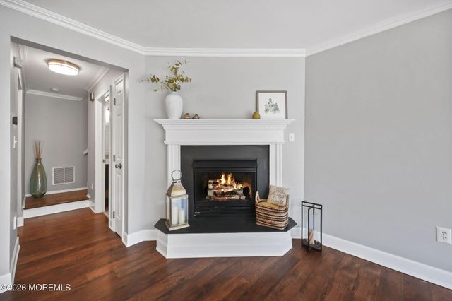 62 Dover Court, Tinton Falls, NJ 07753