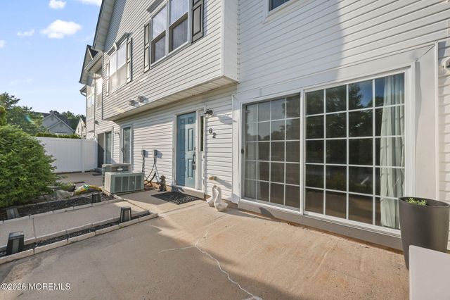 62 Dover Court, Tinton Falls, NJ 07753