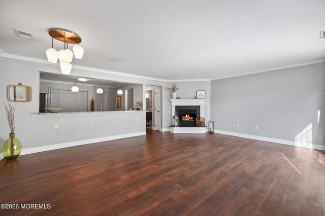 62 Dover Court, Tinton Falls, NJ 07753