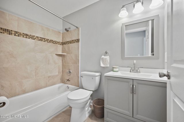 62 Dover Court, Tinton Falls, NJ 07753