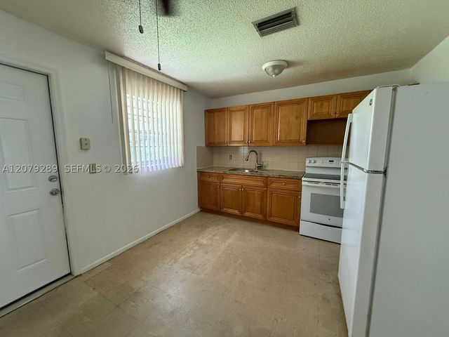 541 Mercury St 541, West Palm Beach, FL 33406