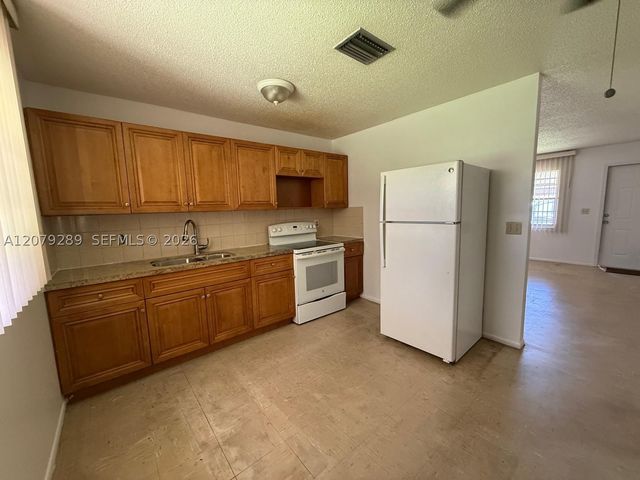 541 Mercury St 541, West Palm Beach, FL 33406