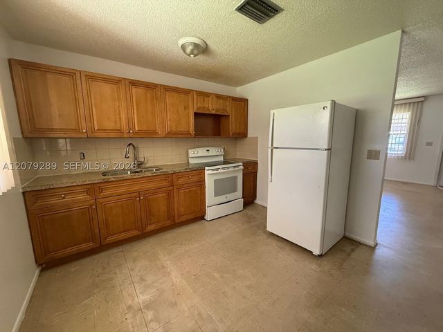 541 Mercury St 541, West Palm Beach, FL 33406